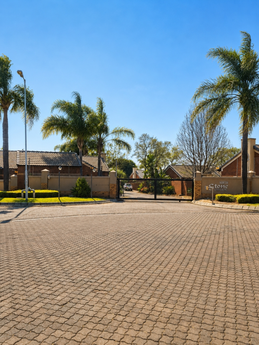 3 Bedroom Property for Sale in Monavoni Gauteng