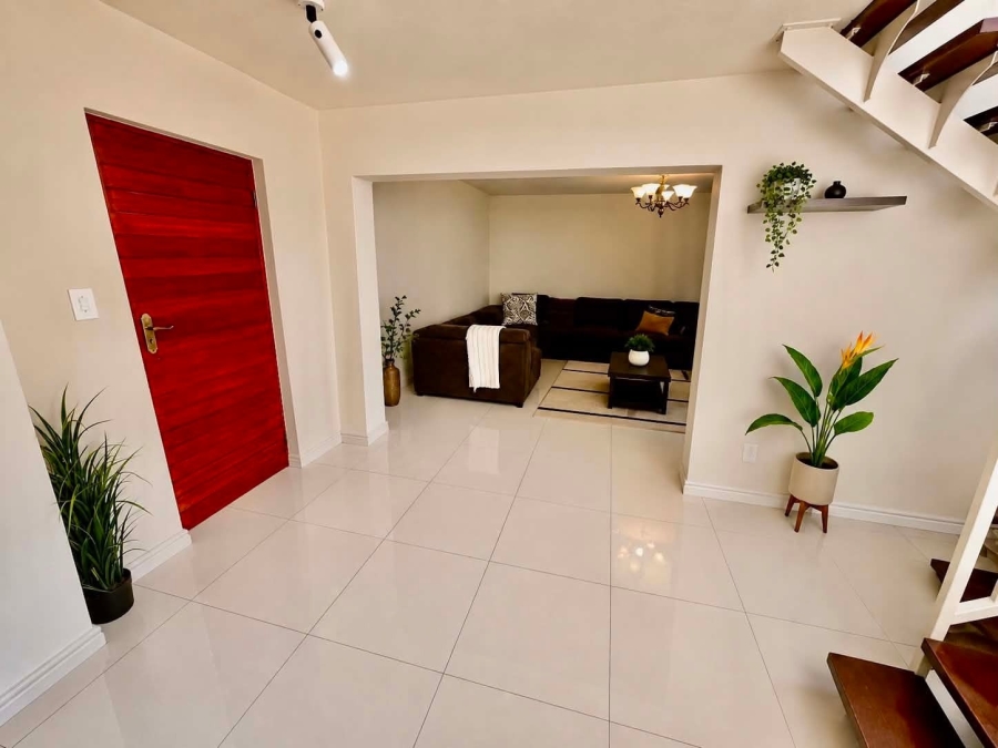To Let 3 Bedroom Property for Rent in Morningside Gauteng