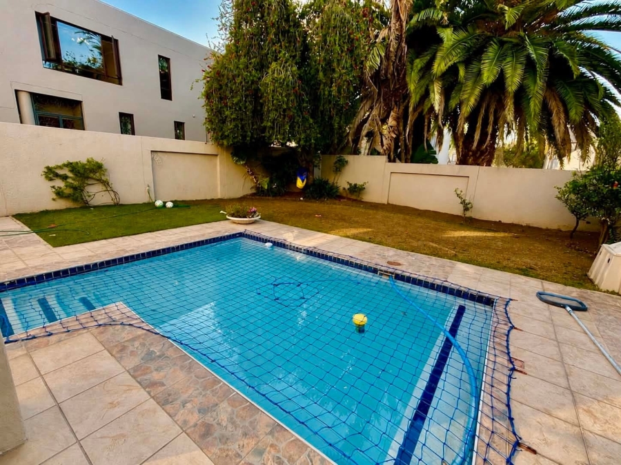 To Let 3 Bedroom Property for Rent in Morningside Gauteng