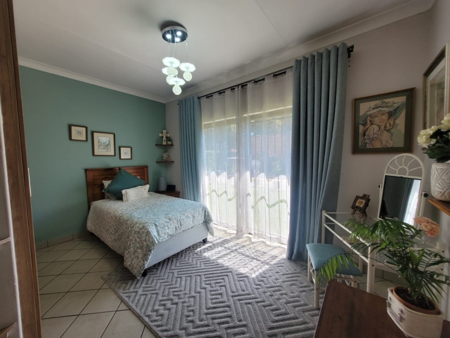 4 Bedroom Property for Sale in Kilner Park Gauteng