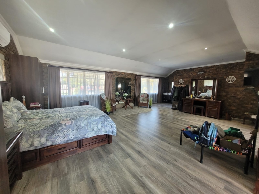 4 Bedroom Property for Sale in Kilner Park Gauteng