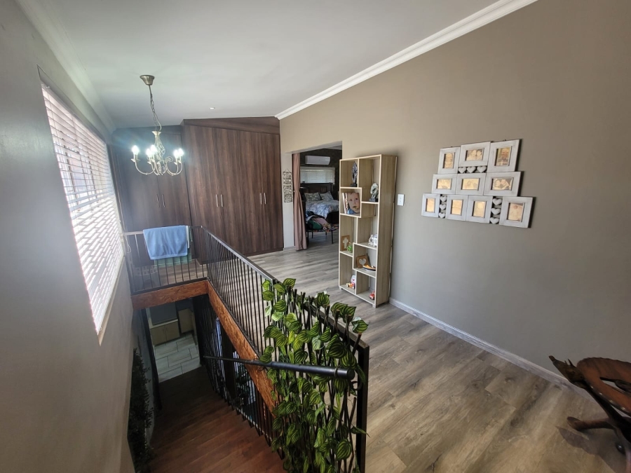4 Bedroom Property for Sale in Kilner Park Gauteng