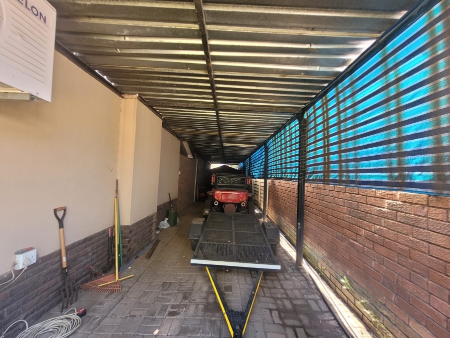 4 Bedroom Property for Sale in Kilner Park Gauteng