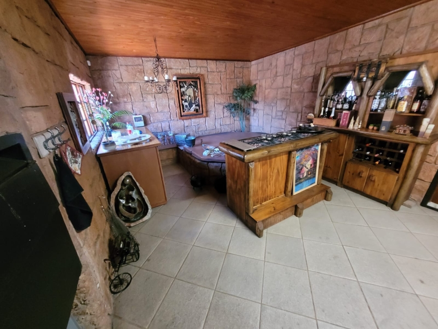 4 Bedroom Property for Sale in Kilner Park Gauteng