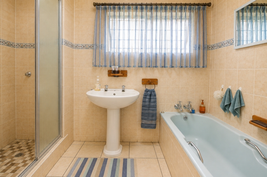 4 Bedroom Property for Sale in Kilner Park Gauteng