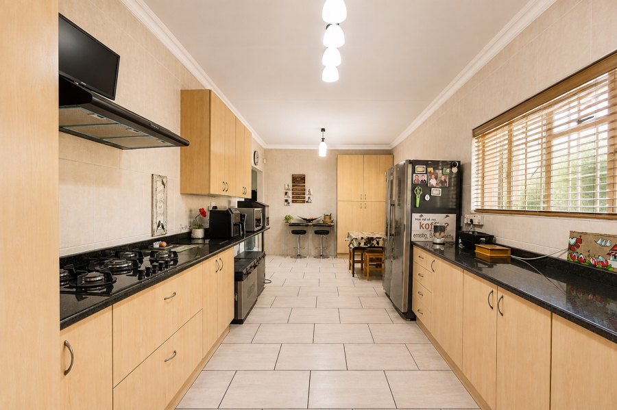 4 Bedroom Property for Sale in Kilner Park Gauteng