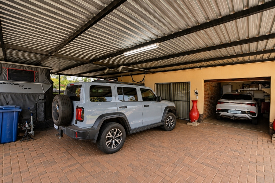 4 Bedroom Property for Sale in Kilner Park Gauteng