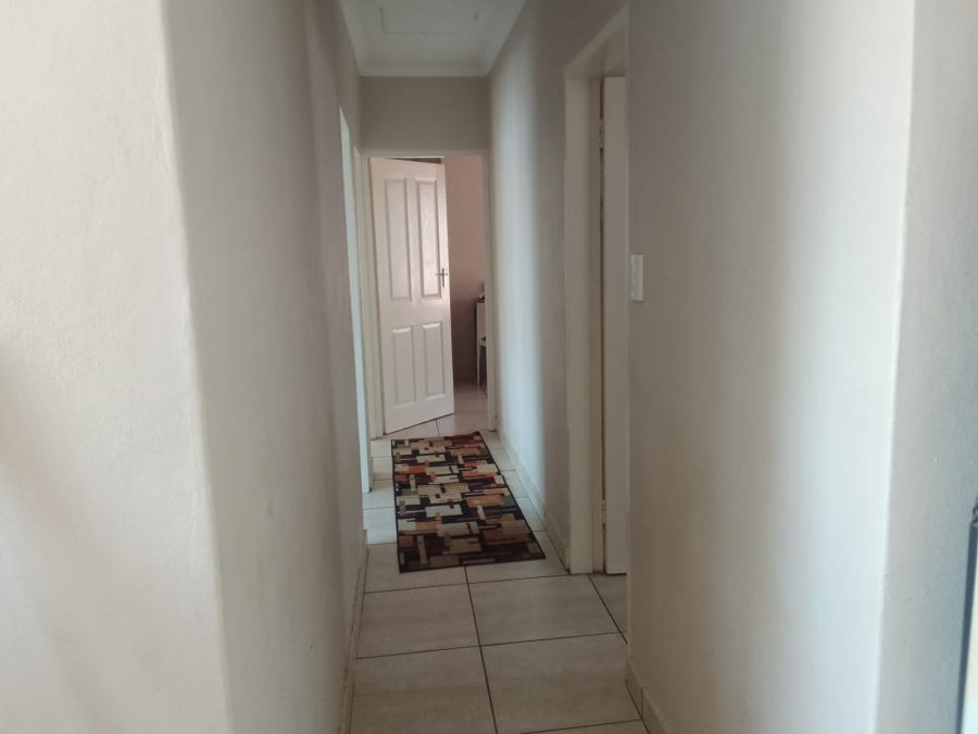 2 Bedroom Property for Sale in Pretoria North Gauteng