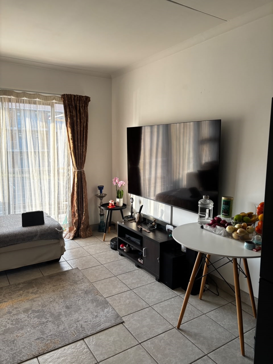 2 Bedroom Property for Sale in Noordwyk Gauteng