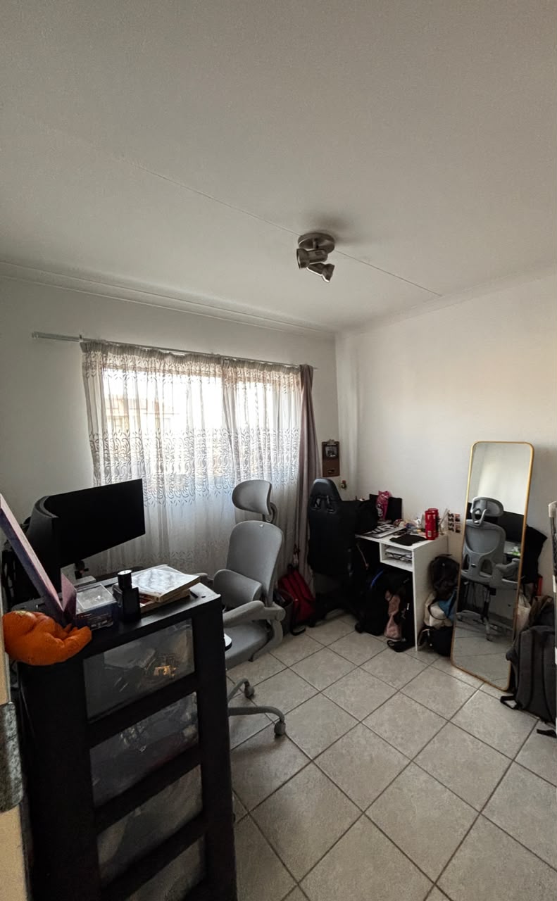 2 Bedroom Property for Sale in Noordwyk Gauteng