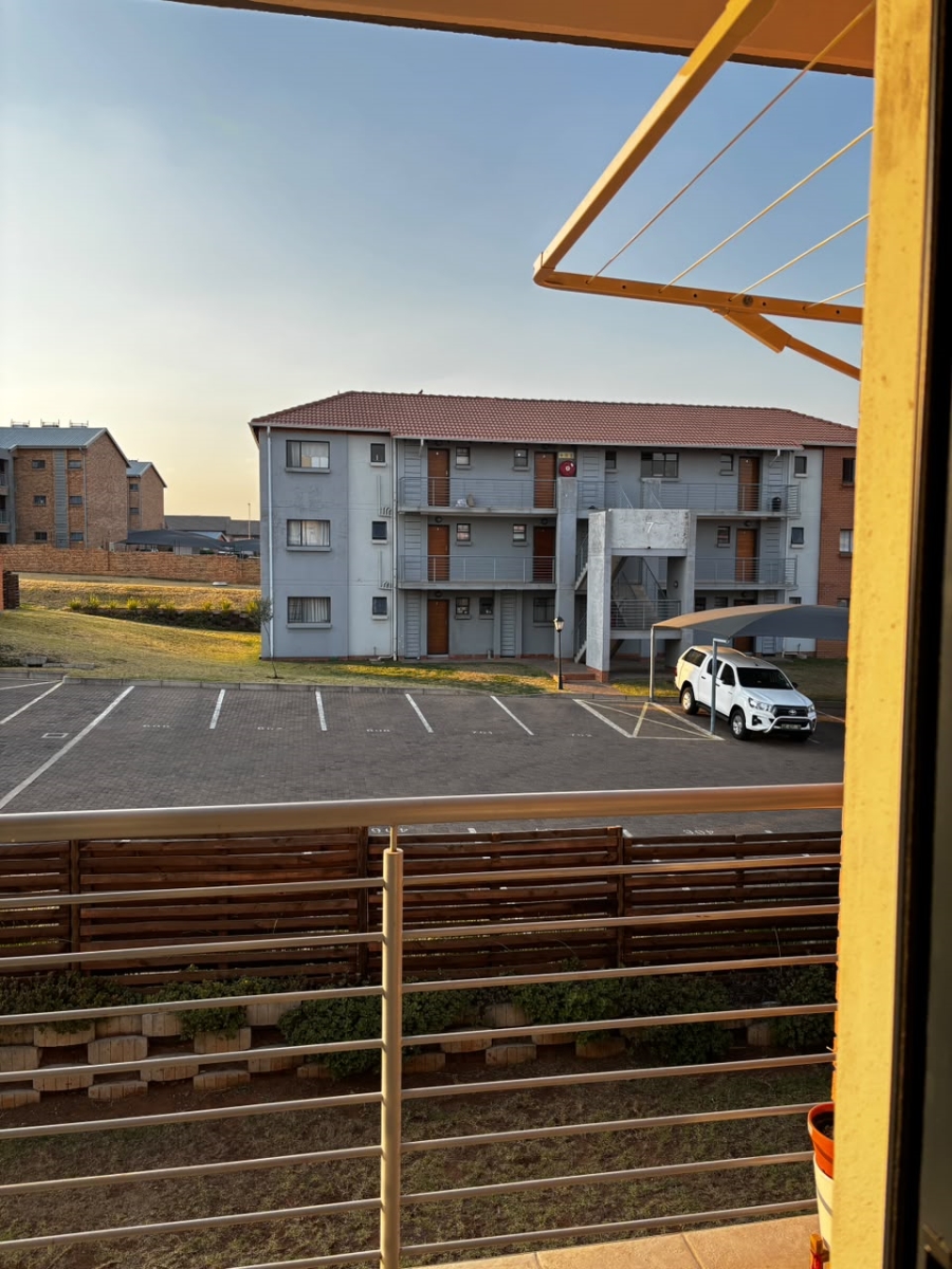 2 Bedroom Property for Sale in Noordwyk Gauteng