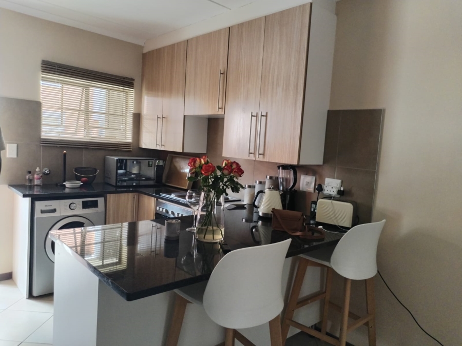 2 Bedroom Property for Sale in Noordwyk Gauteng