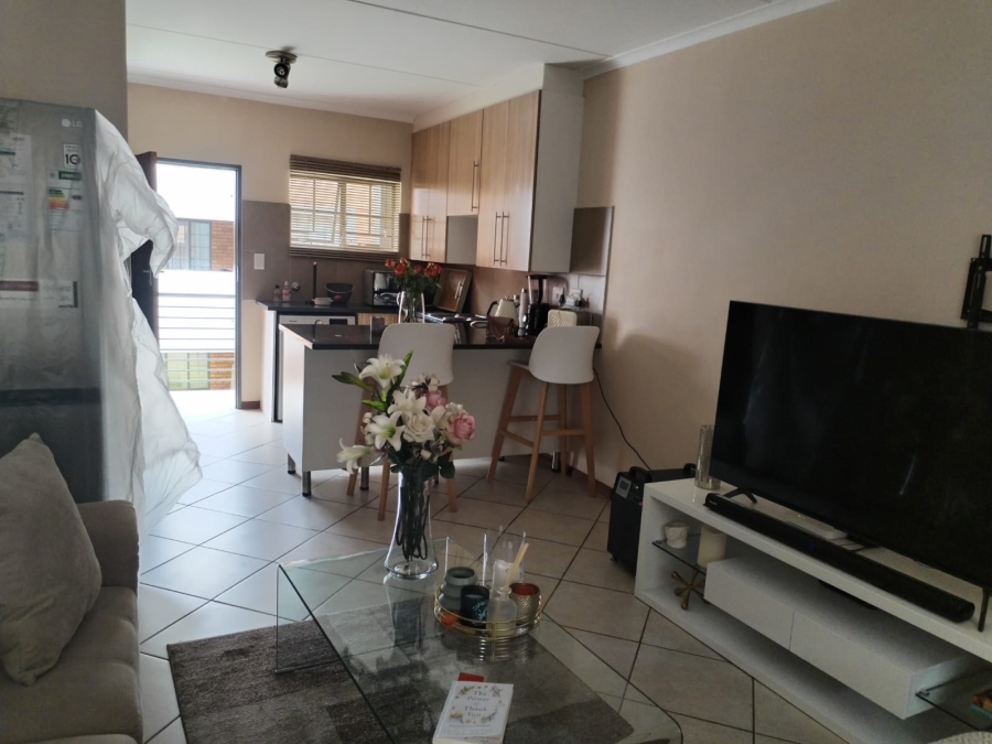2 Bedroom Property for Sale in Noordwyk Gauteng