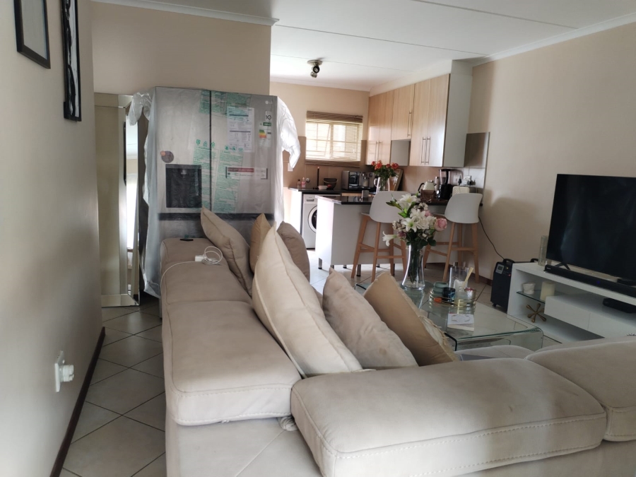 2 Bedroom Property for Sale in Noordwyk Gauteng