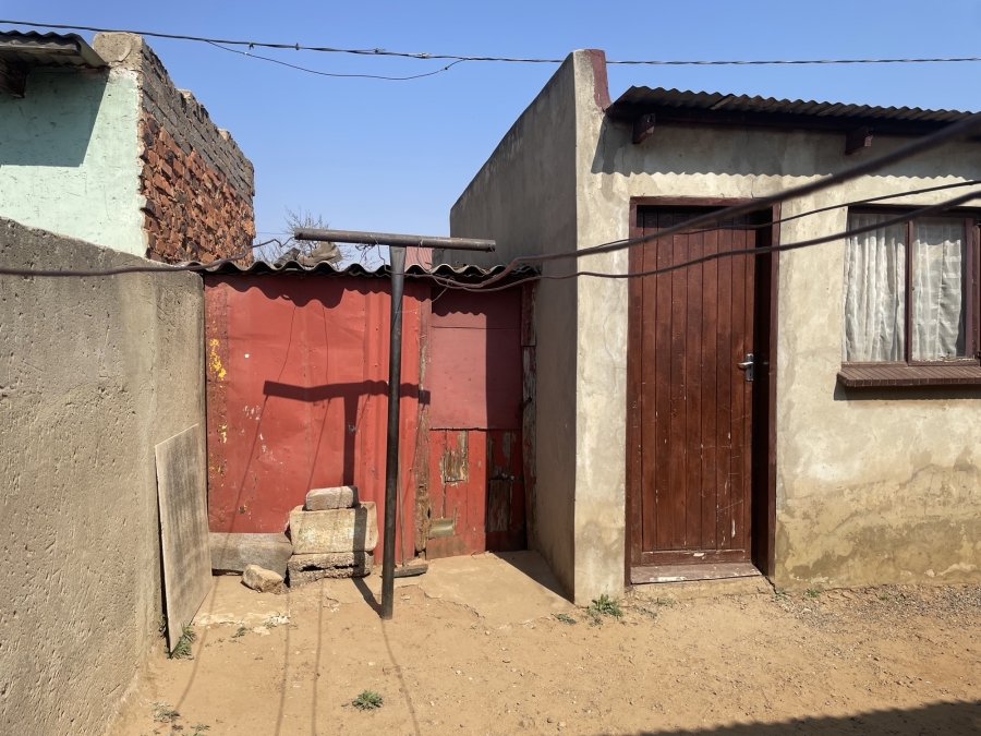 4 Bedroom Property for Sale in Tokoza Gauteng