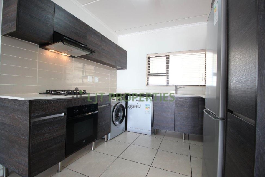 To Let 2 Bedroom Property for Rent in Bryanston Gauteng