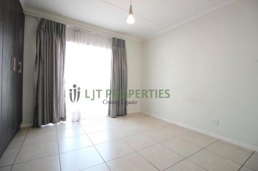 To Let 2 Bedroom Property for Rent in Bryanston Gauteng