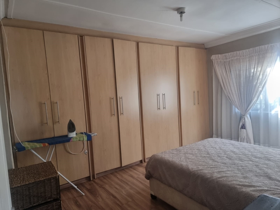 3 Bedroom Property for Sale in Eldorado Park Gauteng