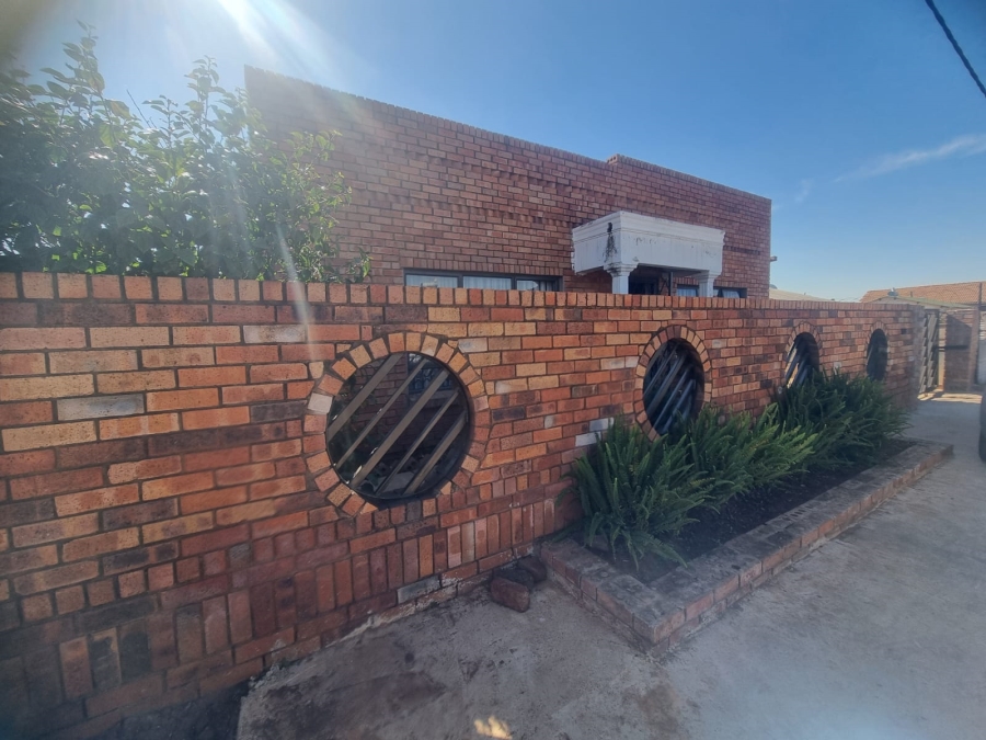 3 Bedroom Property for Sale in Eldorado Park Gauteng