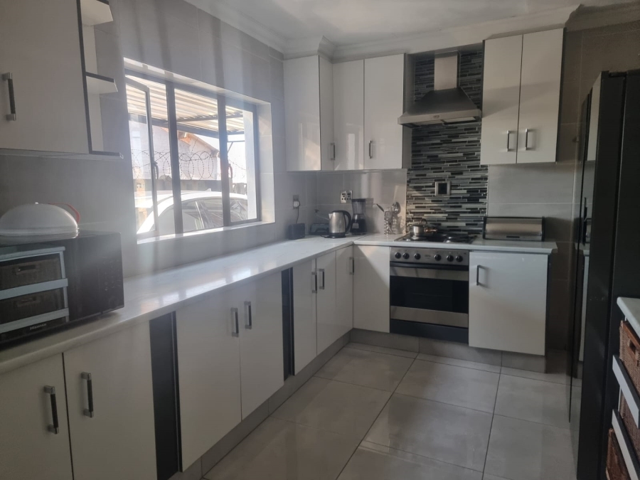 3 Bedroom Property for Sale in Eldorado Park Gauteng