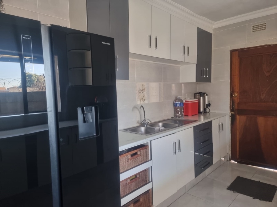 3 Bedroom Property for Sale in Eldorado Park Gauteng