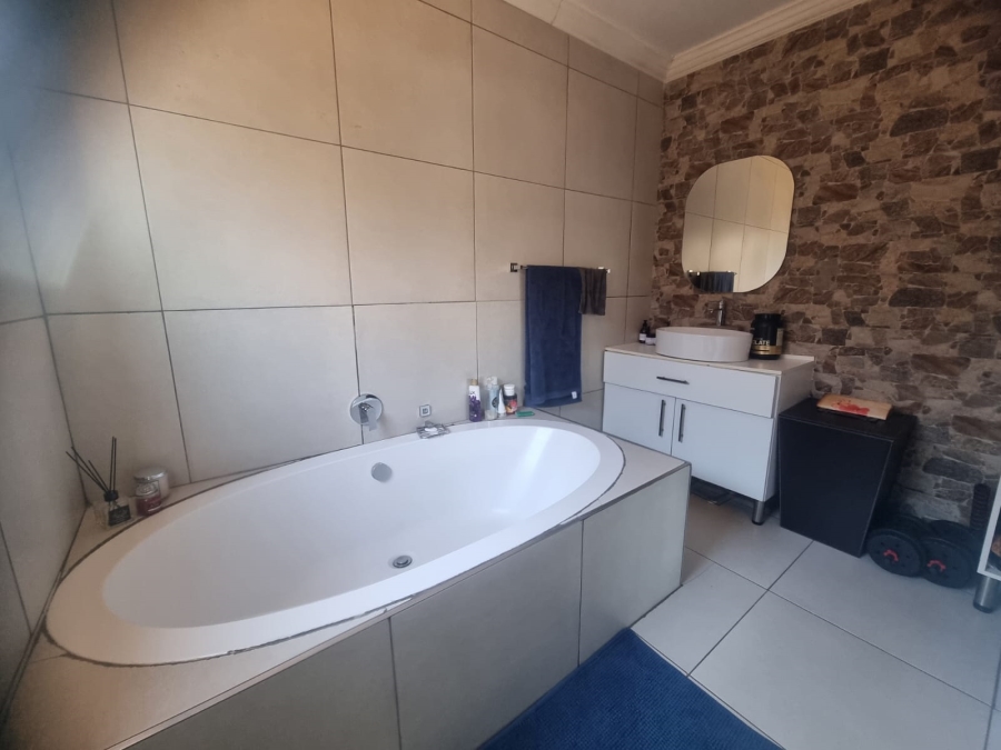 3 Bedroom Property for Sale in Eldorado Park Gauteng