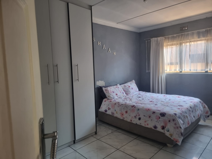 3 Bedroom Property for Sale in Eldorado Park Gauteng