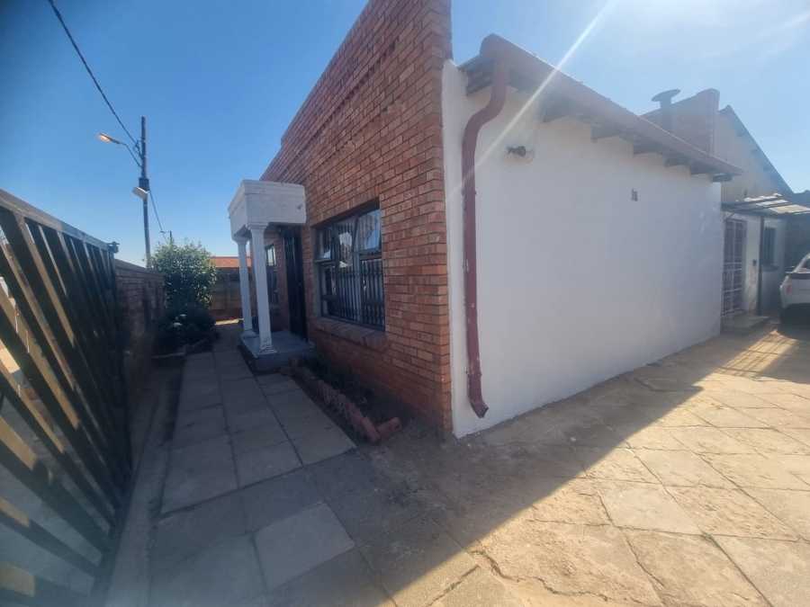3 Bedroom Property for Sale in Eldorado Park Gauteng
