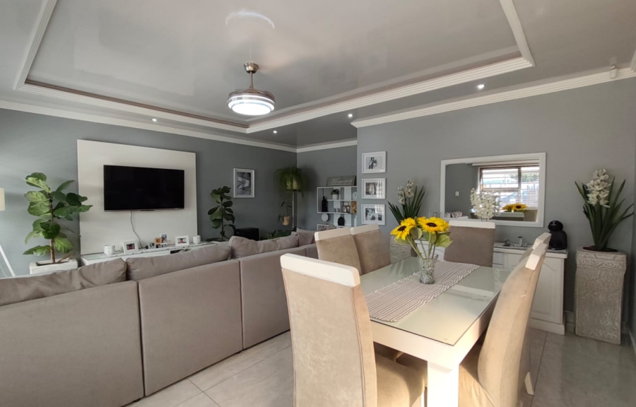 4 Bedroom Property for Sale in Brackendowns Gauteng