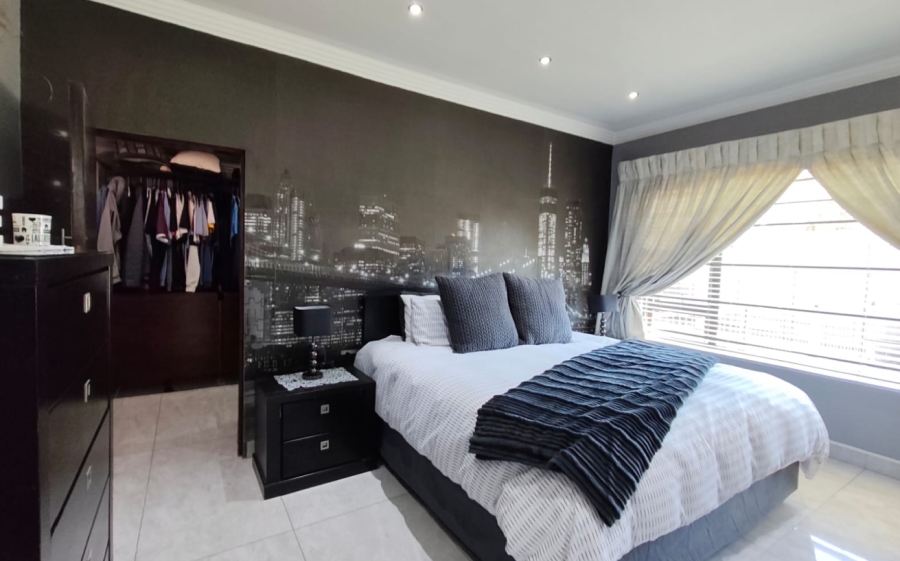 4 Bedroom Property for Sale in Brackendowns Gauteng