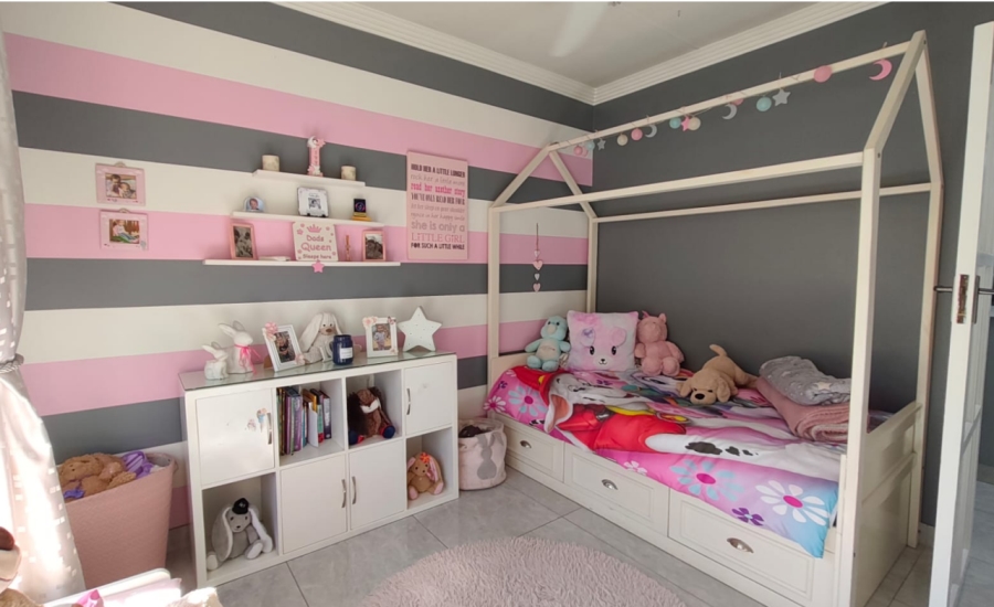 4 Bedroom Property for Sale in Brackendowns Gauteng