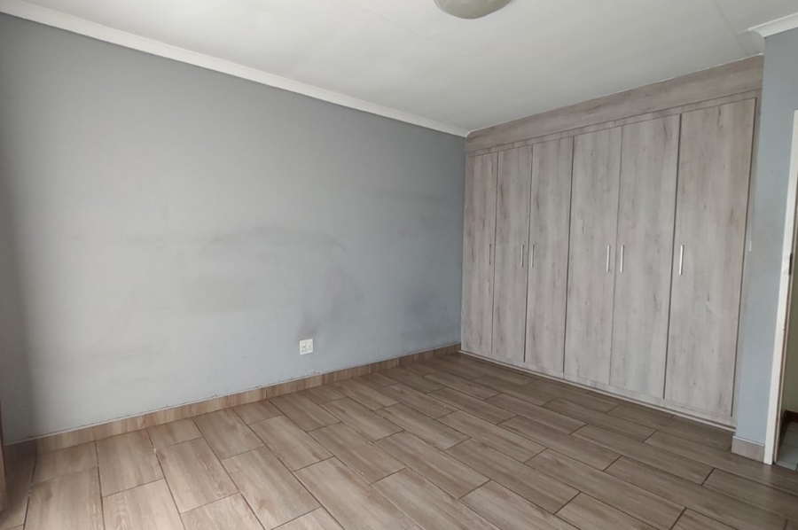 2 Bedroom Property for Sale in Mayberry Park Gauteng