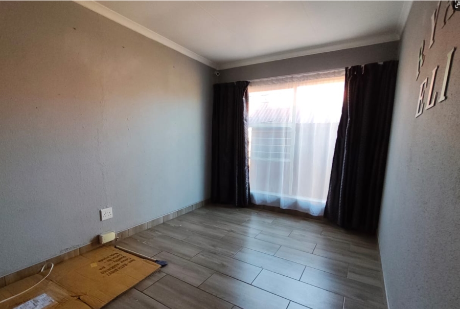 2 Bedroom Property for Sale in Mayberry Park Gauteng