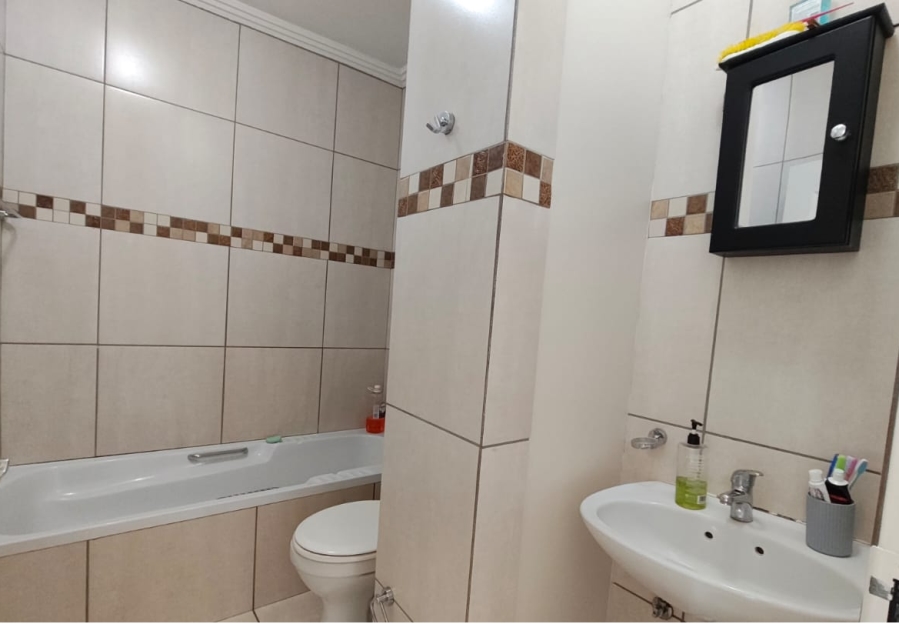 2 Bedroom Property for Sale in Mayberry Park Gauteng