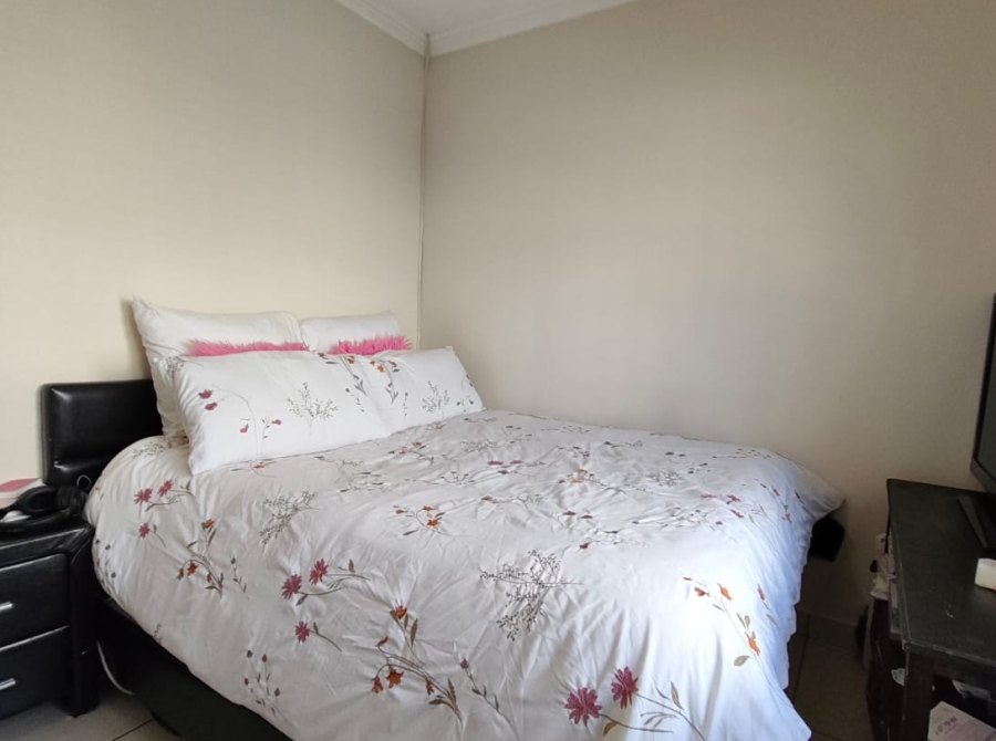 2 Bedroom Property for Sale in Mayberry Park Gauteng