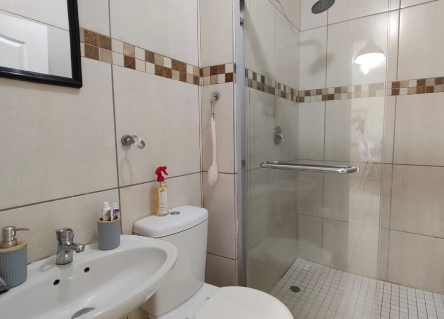 2 Bedroom Property for Sale in Mayberry Park Gauteng