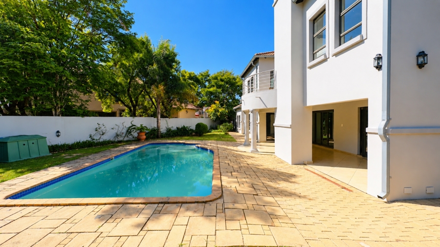 To Let 5 Bedroom Property for Rent in Midfield Estate Gauteng