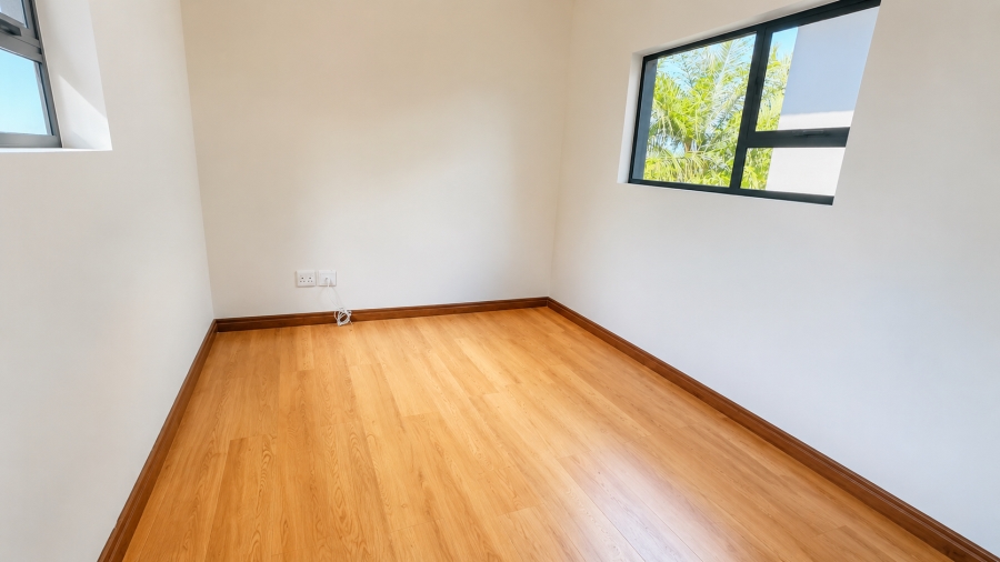 To Let 5 Bedroom Property for Rent in Midfield Estate Gauteng