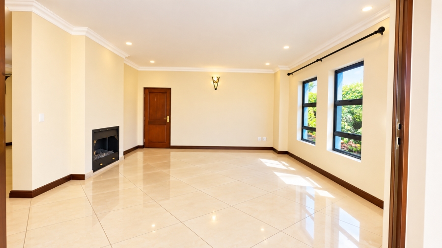 To Let 5 Bedroom Property for Rent in Midfield Estate Gauteng