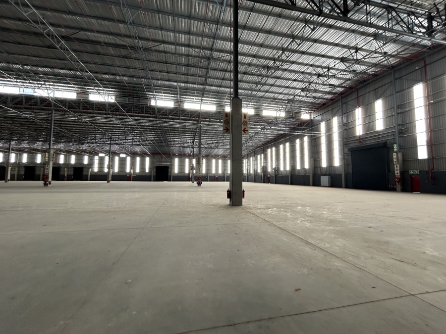 To Let Commercial Property for Rent in Glen Marais Gauteng