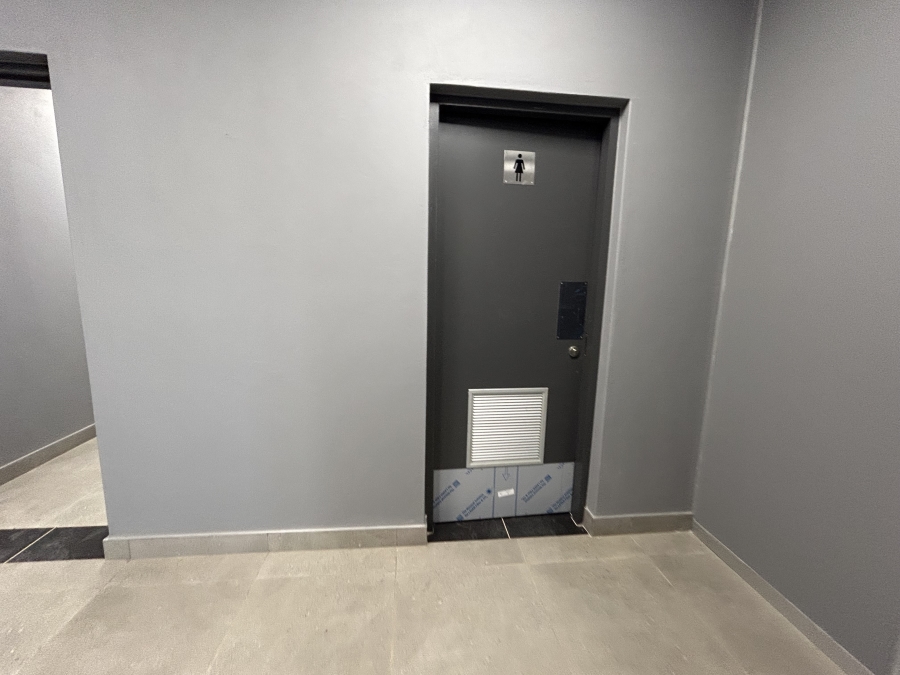 To Let Commercial Property for Rent in Glen Marais Gauteng