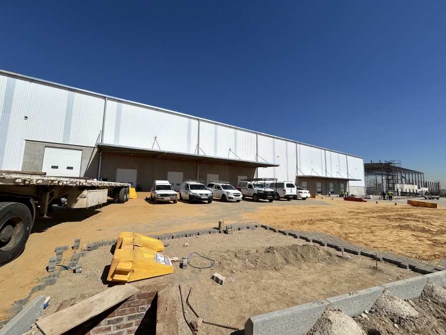 To Let Commercial Property for Rent in Glen Marais Gauteng