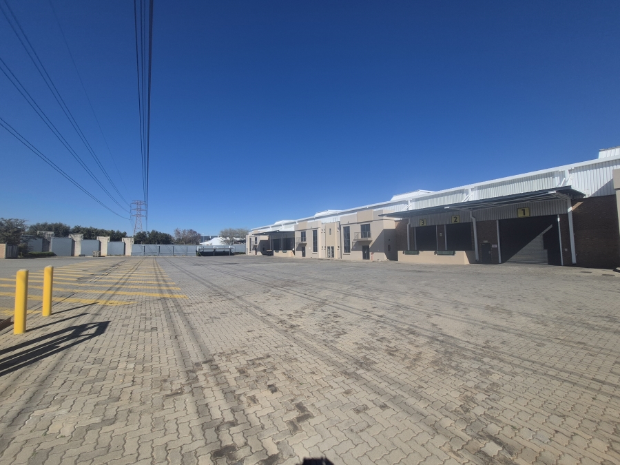 To Let Commercial Property for Rent in Gosforth Park Gauteng