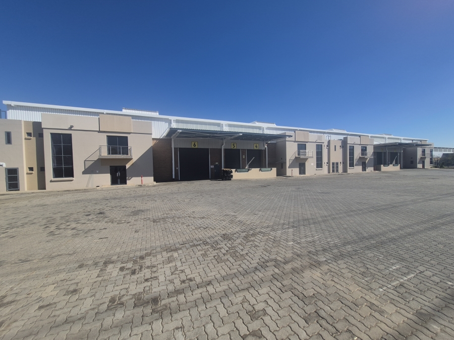To Let Commercial Property for Rent in Gosforth Park Gauteng