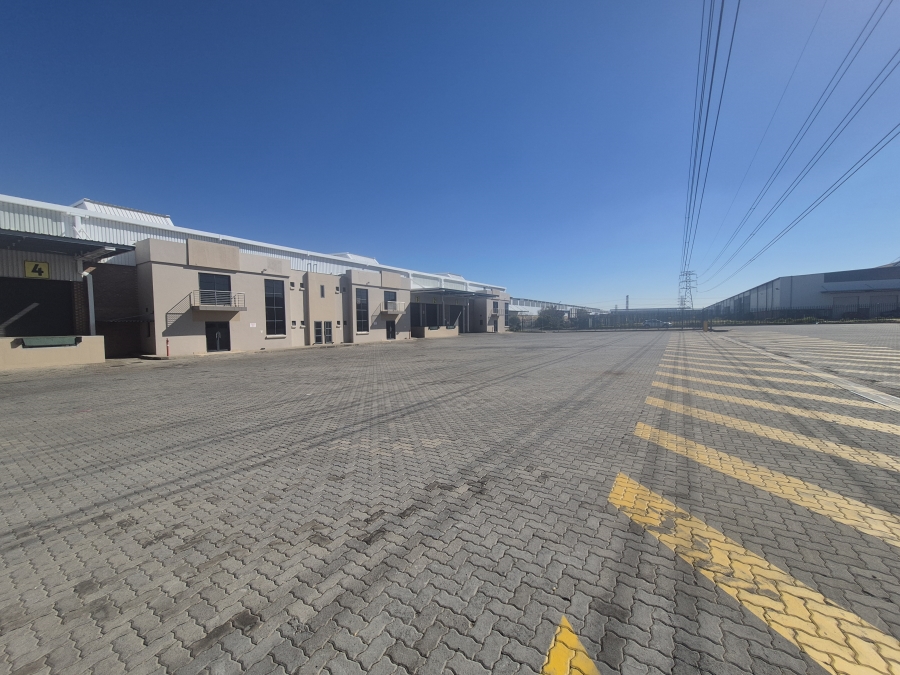 To Let Commercial Property for Rent in Gosforth Park Gauteng
