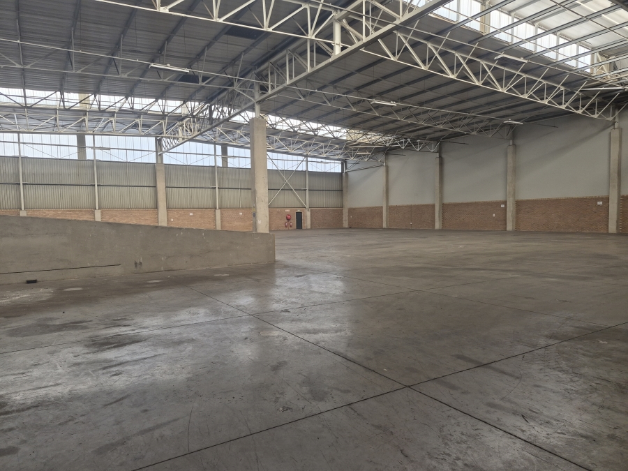 To Let Commercial Property for Rent in Gosforth Park Gauteng