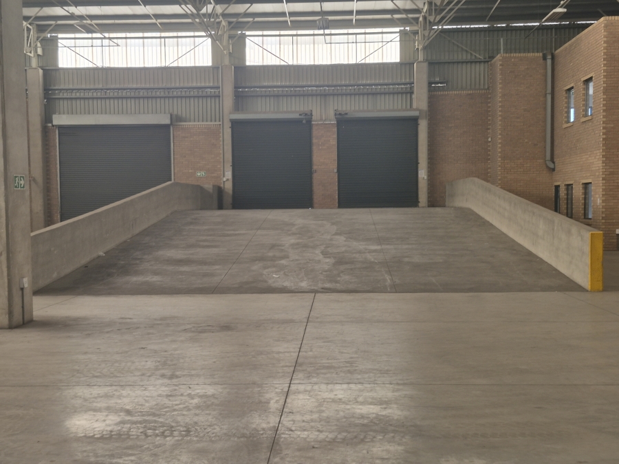 To Let Commercial Property for Rent in Gosforth Park Gauteng