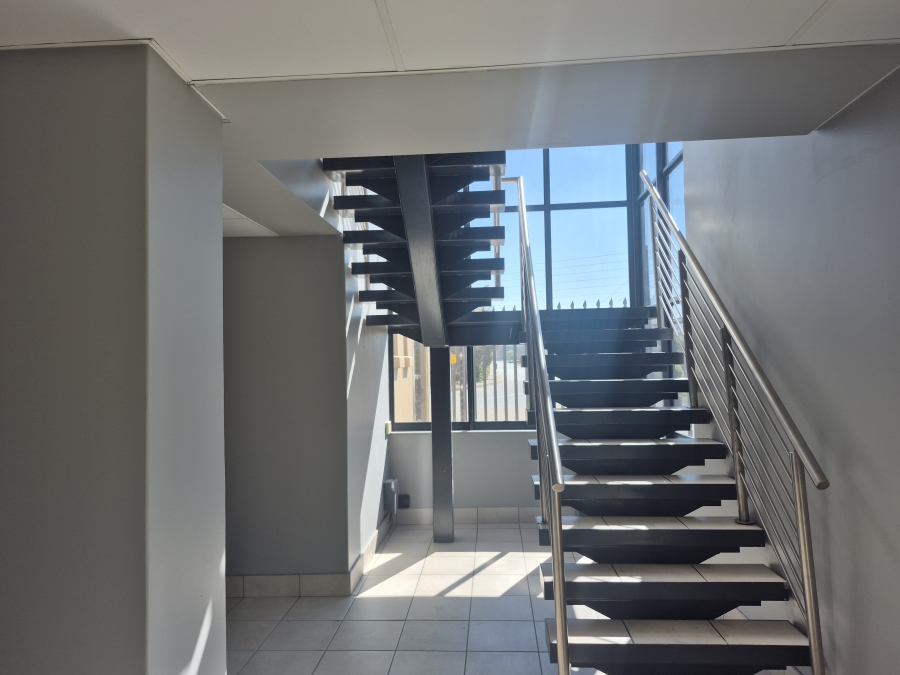 To Let Commercial Property for Rent in Gosforth Park Gauteng
