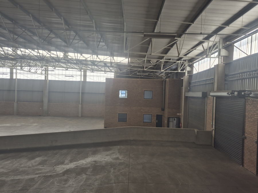 To Let Commercial Property for Rent in Gosforth Park Gauteng