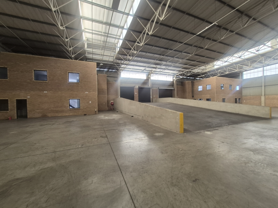 To Let Commercial Property for Rent in Gosforth Park Gauteng